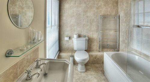 The Boathouse Bed & Breakfast 4*